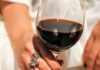 Bere vino rosso è salutare - RicettaSprint