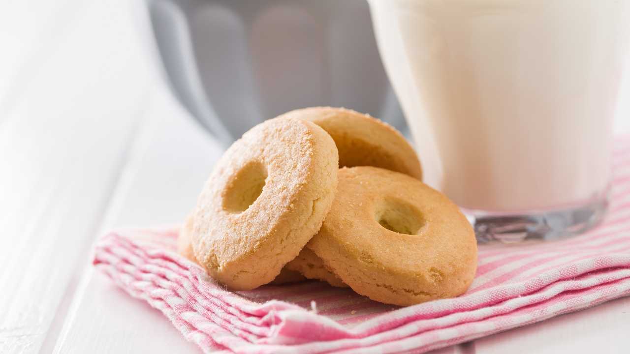Biscotti della nonna con la panna - Ricettasprint.it