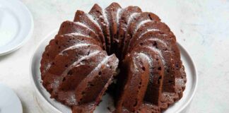 Ciambella albumi e cioccolato 24082025 ricettasprint.it
