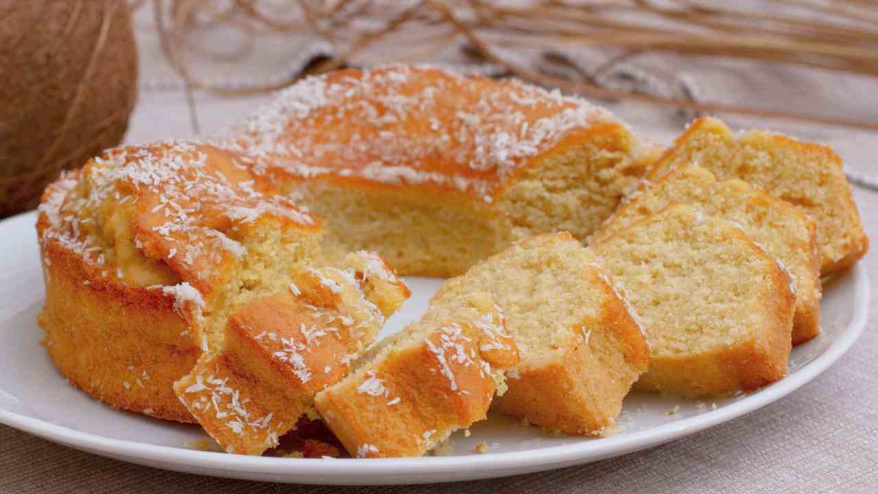 Ciambella ricotta e cocco 20082025 ricettasprint.it