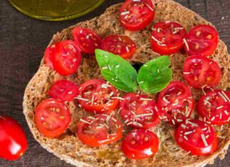 Come bagnare le friselle - Ricettasprint.it