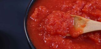 Una passata di pomodoro fatta in casa