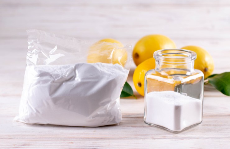 Sale limone e bicarbonato di sodio