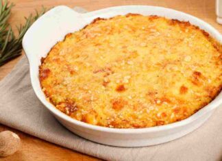 Con qualche patate e un po' di formaggio preparo una torta salata da guinness. Uso quello di capra perché ci sta meglio. ricettasprint.it