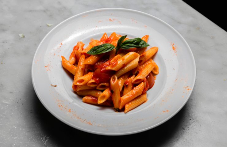 Un piatto di pasta condito in modo giusto