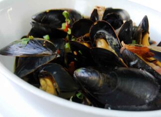 Cozze alla tarantina - RicettaSprint