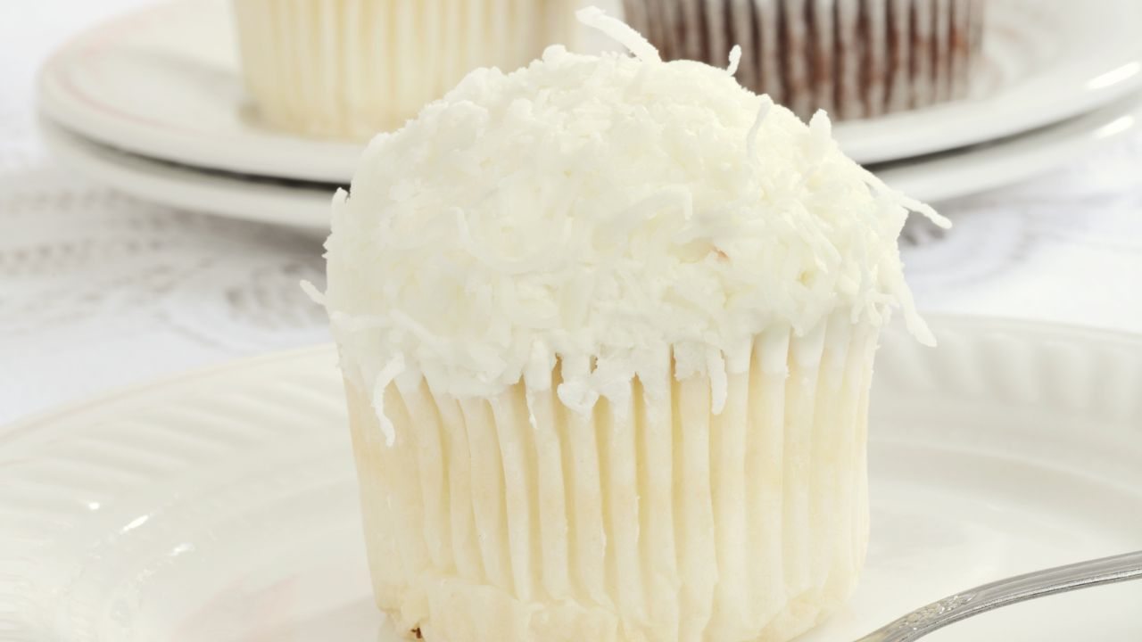 Cupcake al cocco con crema pasticcera