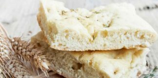 Focaccia rustica a lavoro - RicettaSprint