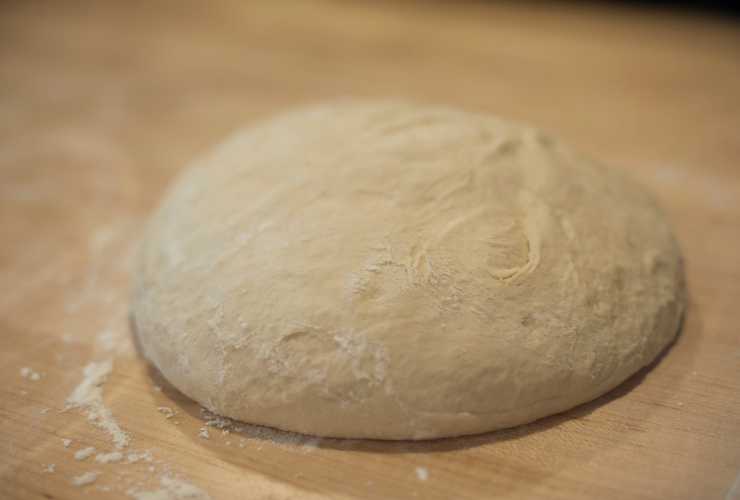 Focaccia rustica a lavoro - RicettaSprint