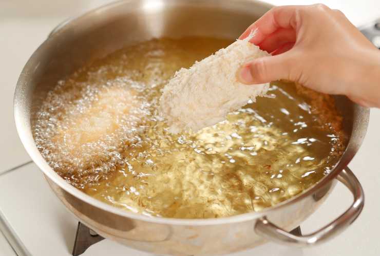 Friggere olio punto di fumo - RicettaSprint