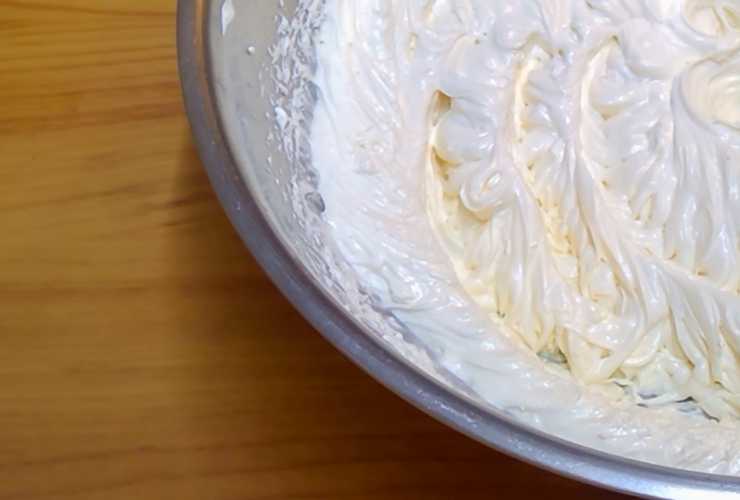 Gelato biscotto fatto in casa - RicettaSprint
