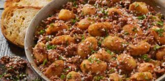 Gnocchi al ragù bianco