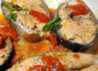 Immagina di essere ancora in vacanza, con questo piatto certo che puoi. Un salmone così quando lo mangi. ricettasprint.it