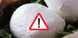 Una mozzarella ed un segnale di pericolo