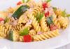 Insalata di pasta con zucchine pomodori e tonno - Ricettasprint.it