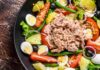 Insalatona con uova patate e pomodori - Ricettasprint.it