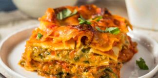 Lasagne con fiori di zucca e salsicce