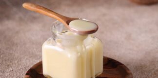 Latte condensato fatto in casa - Ricettasprint.it