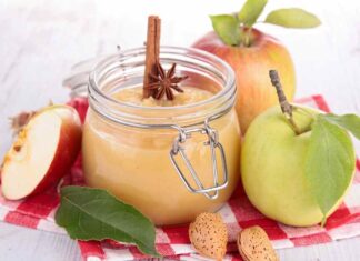 Marmellata di mele e mandorle