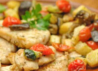 Merluzzo al forno con patate e pomodorini