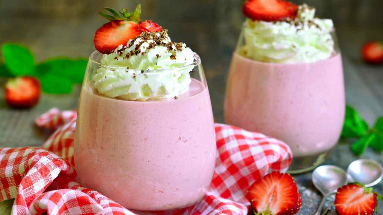 Mousse di fragole ricettasprint.it
