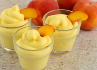 Mousse pesche 3 ingredienti - Ricettasprint.it