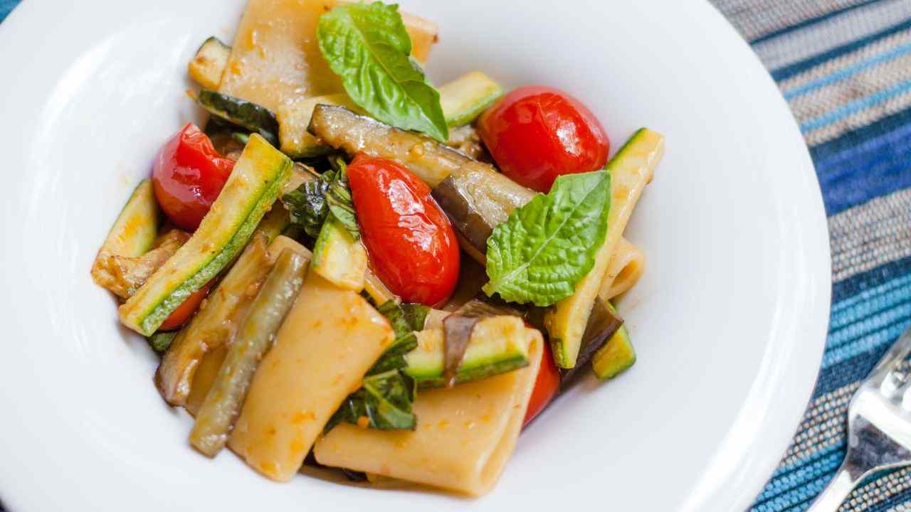 Paccheri alla contadina 24082025 ricettasprint.it