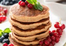 Da quando faccio la dieta così non mi sento triste: questi pancake integrali senza latte e zucchero sono eccezionali Pancake integrali senza latte e zucchero