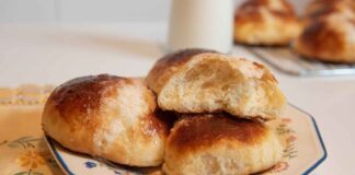 Panini al latte sofficissimi - Ricettasprint.it