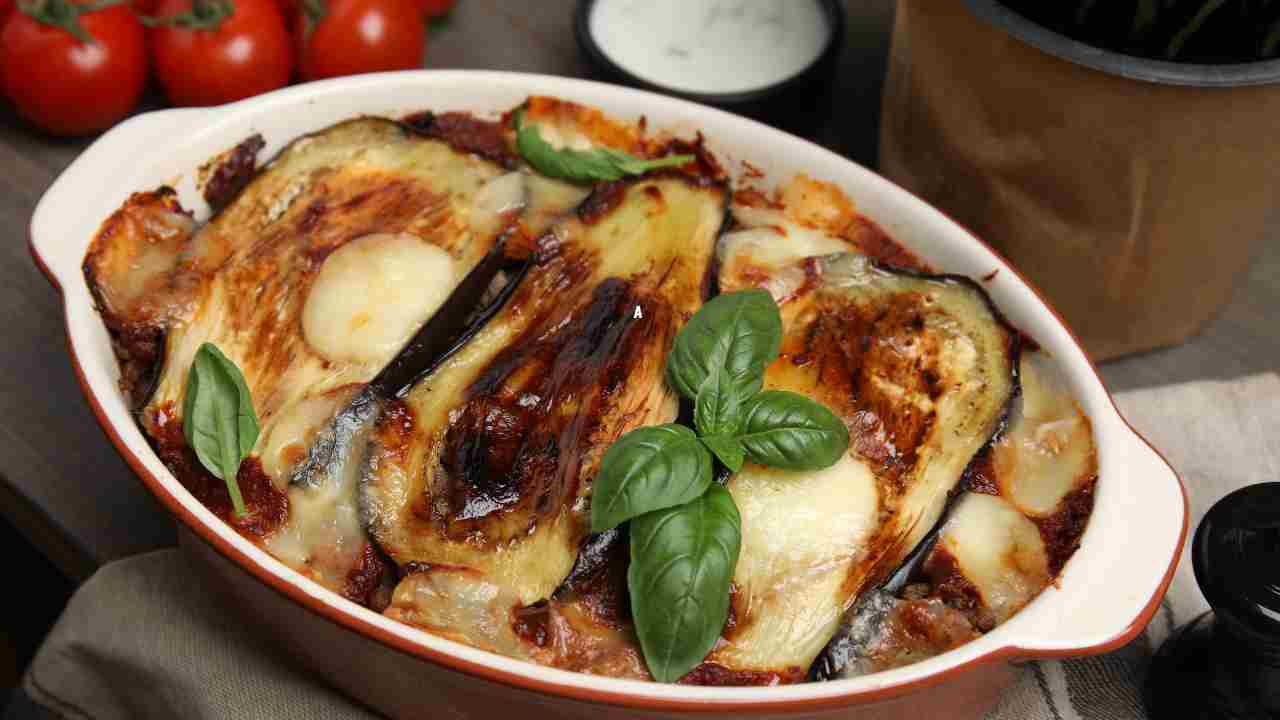 Parmigiana di melanzane alla caprese - Ricettasprint.it