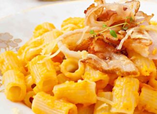 Pasta con crema di zucca e guanciale 01092025 ricettasprint.it