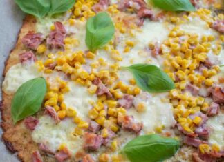 Pizza di pane con mais e prosciutto cotto - Ricettasprint.it