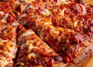 Pizza di pane in padella - Ricettasprint.it