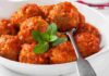 Polpette al sugo ripiene di mozzarella - Ricettasprint.it