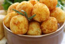 Polpette di patate ripiene dal cuore filante - RicettaSprint