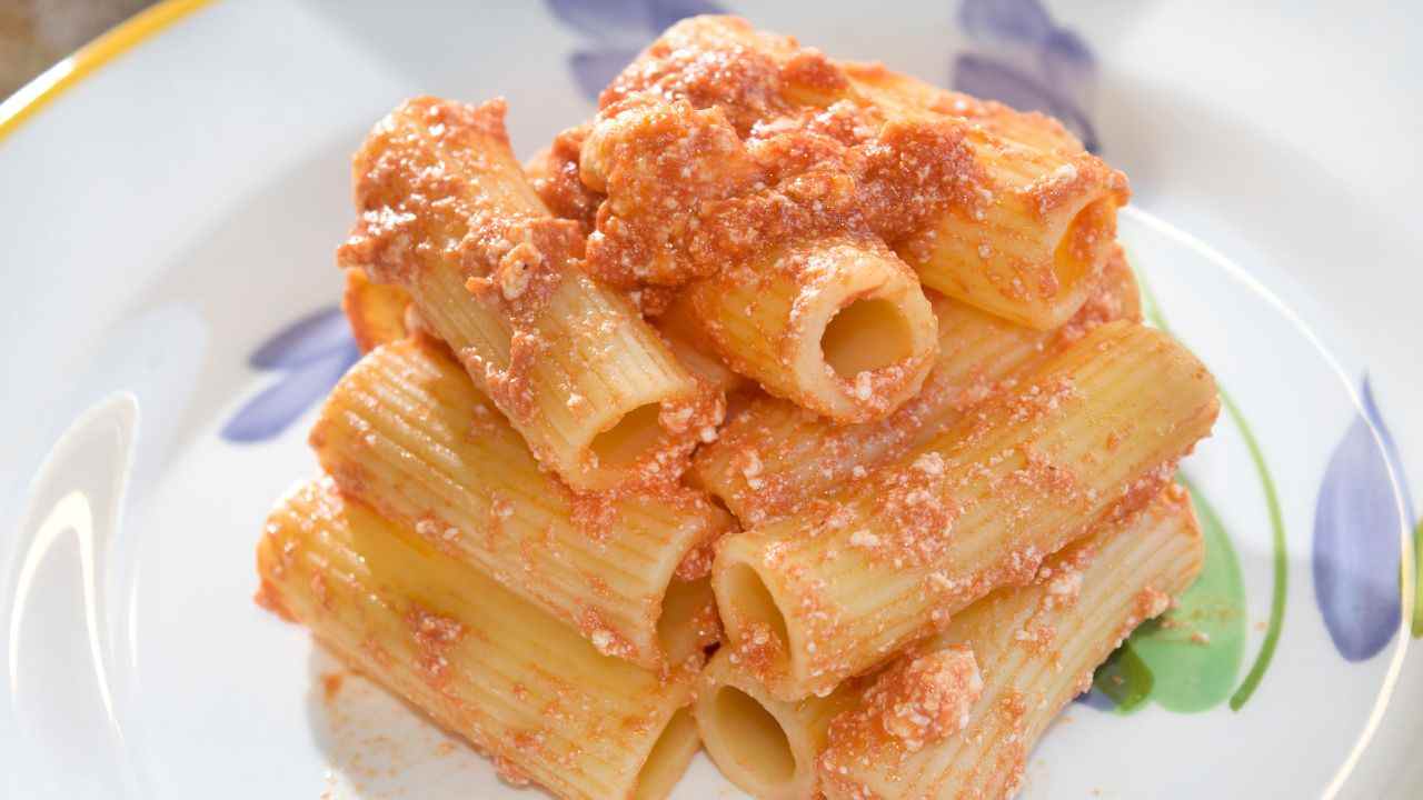 Rigatoni pomodoro e ricotta 09092025 ricettasprint.it