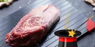 Una fetta di carne messa a scongelare