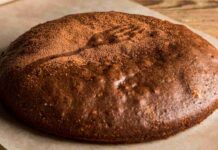 Senza uova e latte così la mangiano tutti: fantastica la mia torta acqua e cacao, nemmeno sudi per cuocerla Torta acqua e cacao in padella