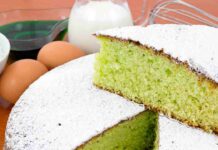 Il pezzo forte della nonna in estate è sempre stata la torta alla menta e cocco: oggi io posso rifarla a casa perché mi ha insegnato tutto, benedetta donna Torta alla menta e cocco