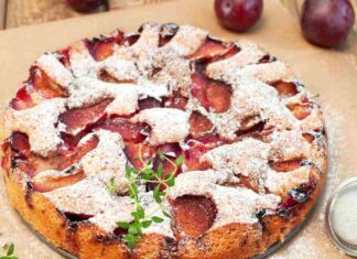 Torta rovesciata alle prugne -Ricettasprint.it