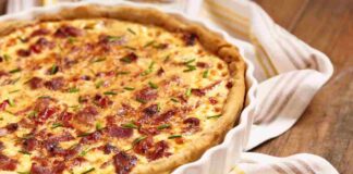 Torta salata con porri salumi formaggi