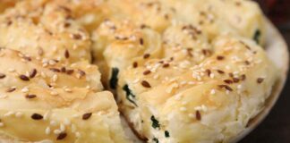 Torta sfogliata con spinaci ricotta mortadella - Ricettasprint.it