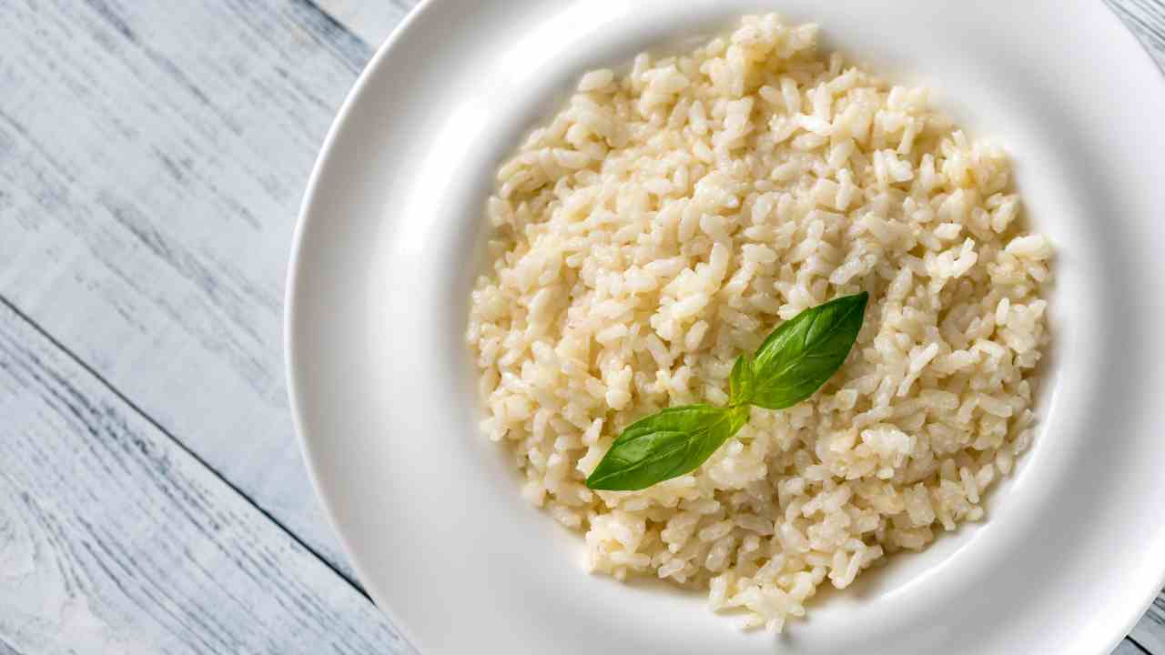Un riso così neanche al ristorante. Ci metto il limone e una manciata di parmigiano. ricettastprint.it