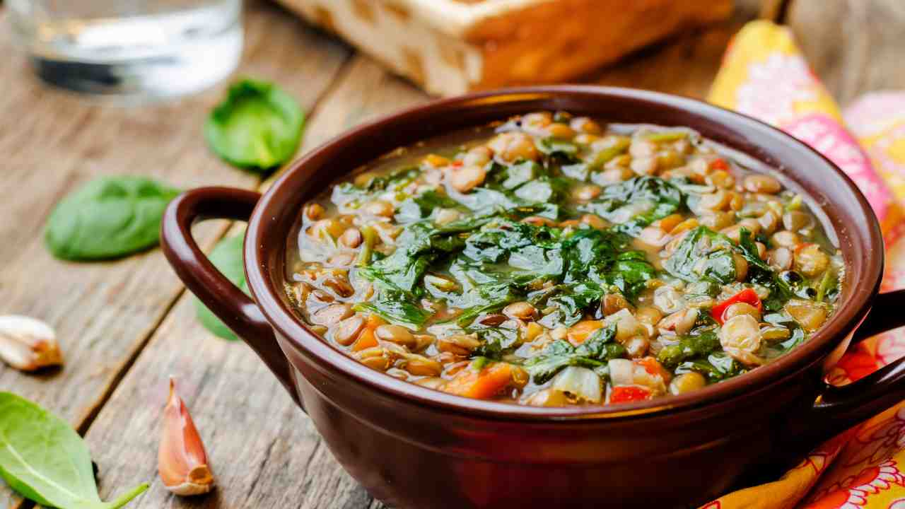 Zuppa lenticchie fredda - Ricettasprint.it