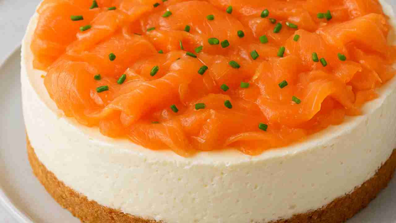 Cheesecake salata al salmone ricettasprint.it