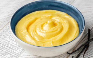 Crema pasticcera senza uova - Ricettasprint.it