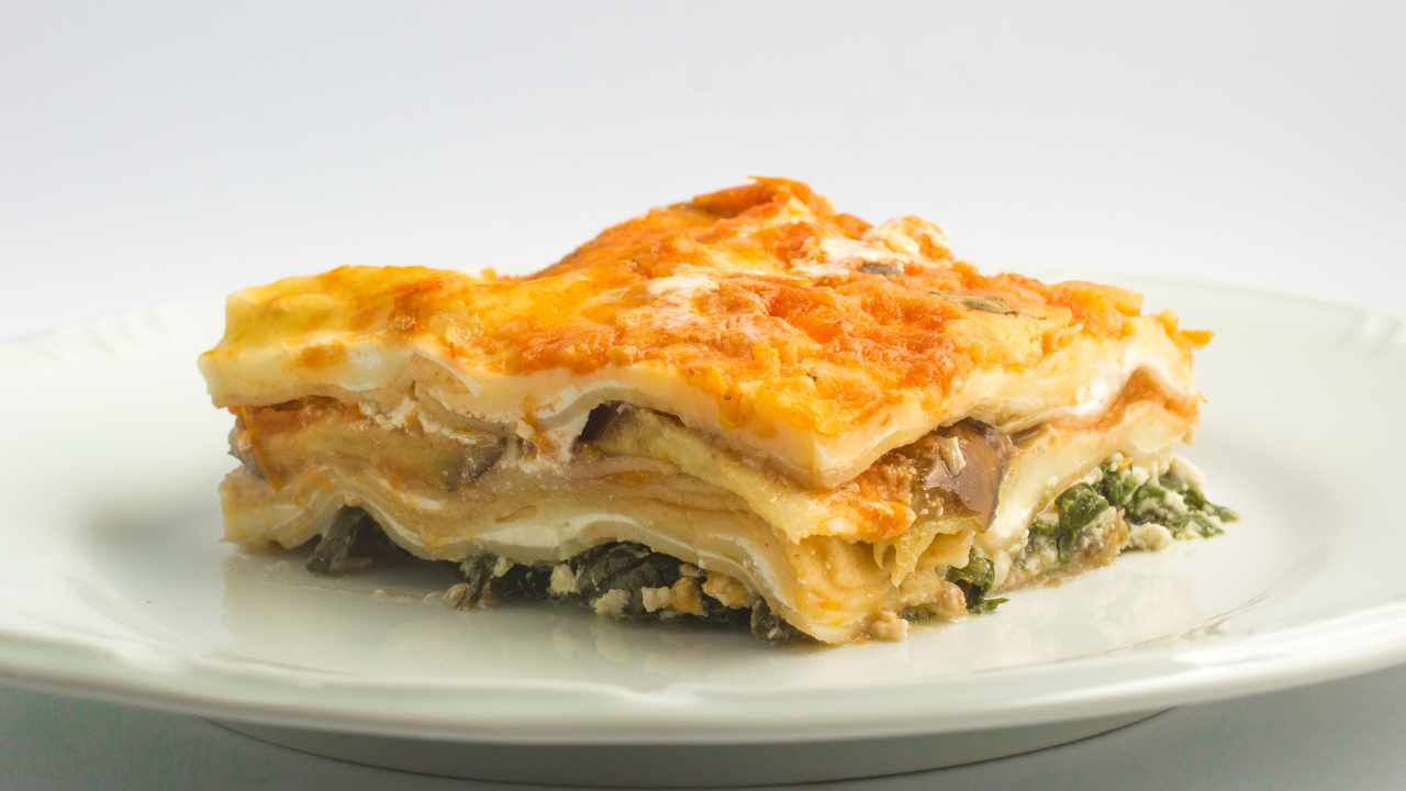 Lasagna bianca con zucchine e speck.ricettasprinti.it