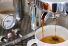 Macchinetta del caffè in tilt - RicettaSprint