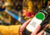Una bottiglia di olio extravergine d'oliva