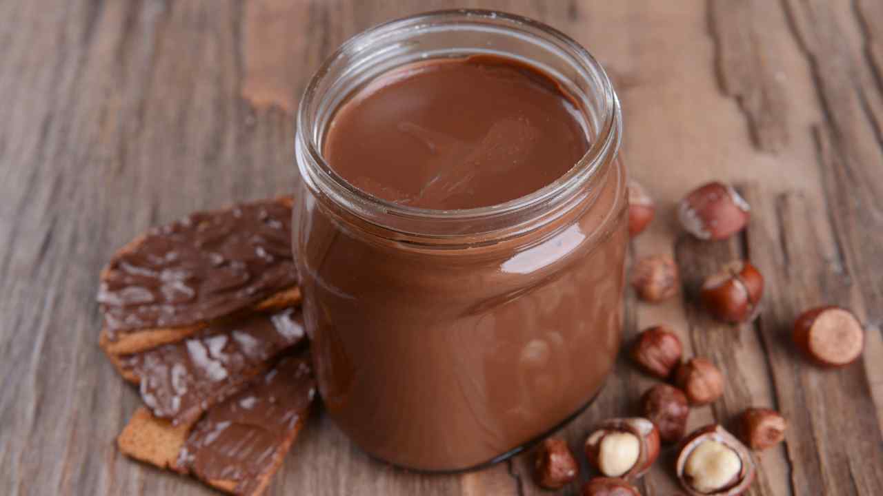 Nutella light fatta in casa. ricettasprint.it